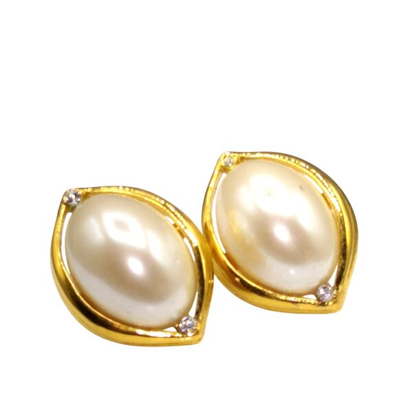Vintage Marvella Oval Pearl Earrings, Gold Tone Framed Studs with Crystal Accent - Picture 2 of 4